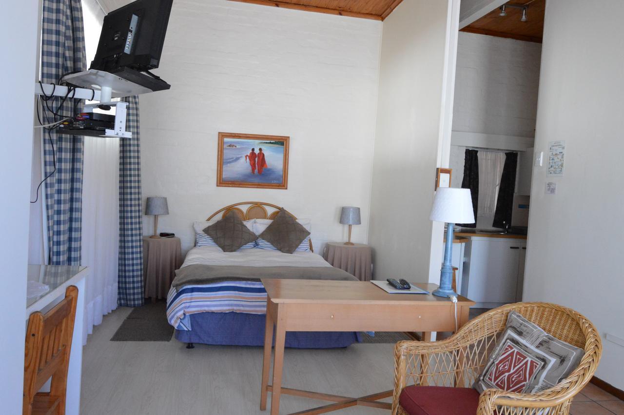 Aqua Marine Guest House Port Elizabeth Exterior photo